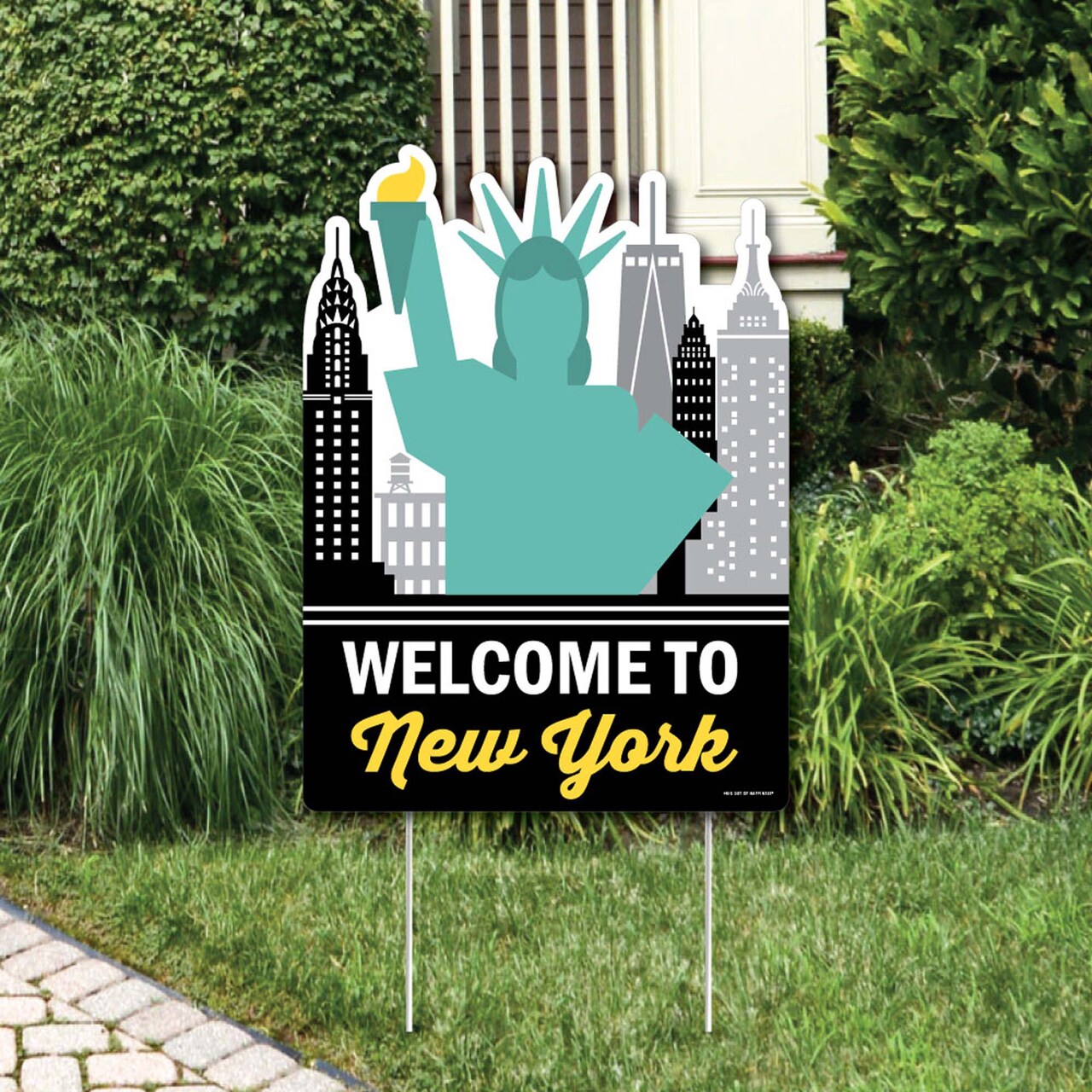 Big Dot of Happiness NYC Cityscape - Party Decorations - New York City Party Welcome Yard Sign